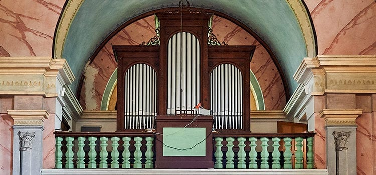 Varhany v kostele Navštívení P. Marie ve Stachách (foto Jiří Jaroch)