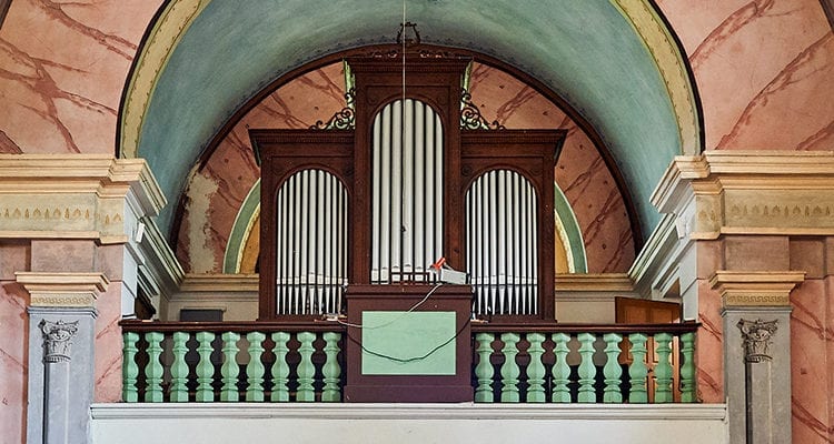 Varhany v kostele Navštívení P. Marie ve Stachách (foto Jiří Jaroch)