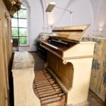 Varhany v kostele sv. Bartoloměje ve Smolnici (foto Jiří Jaroch) Varhany v kostele sv. Bartoloměje ve Smolnici (foto Jiří Jaroch)