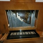 Varhany v kostele Povýšení sv. Kříže v Praze-Kolodějích