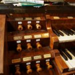 Varhany v kostele Nanebevzetí Panny Marie ve Zlonicích (foto Jiří Jaroch)