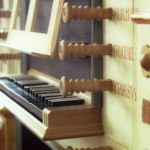 Varhany v kostele Nejsv. Trojice ve Smečně (foto Jiří Jaroch)