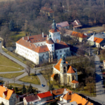 Kostele Nejsv. Trojice ve Smečně (foto Ivo Horňák)